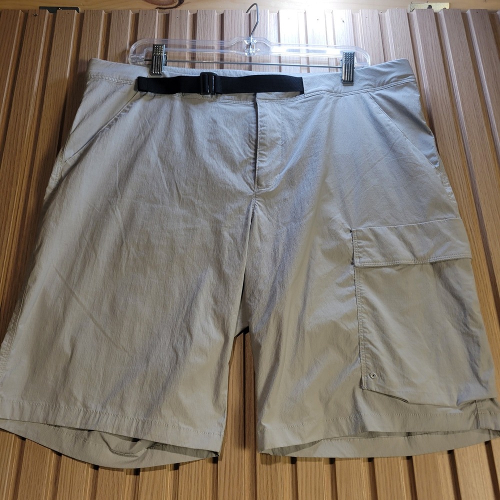 Jack Wolfskin Mens Hiking Cargo Shorts Gray Ripstop Belted Size 36 L EU 52